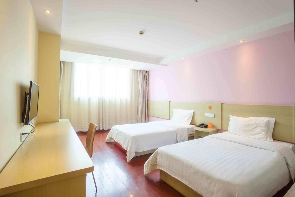 7Days Inn Kunming East Station Juhua Overpass Room photo